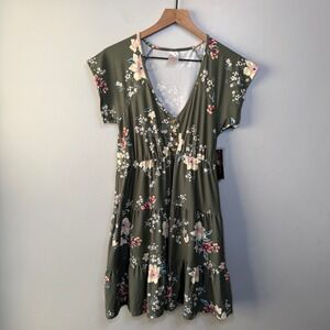 No Boundaries Women's Floral Print V-Neck Button Tiered Dress Size Large